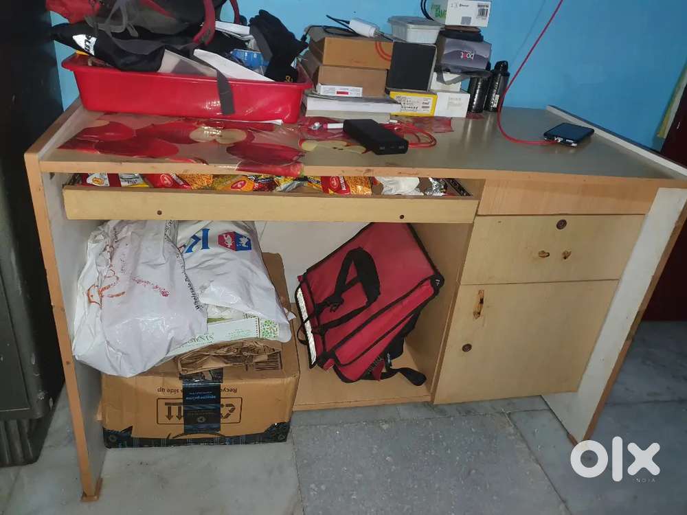 computer table