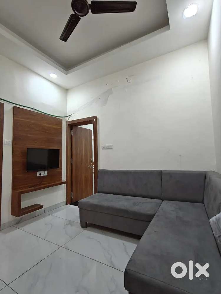 Independent 1bhk fully furnished flat for rent in Vijay Nagar