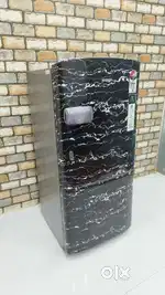 Sumsung inverter black colour marble design less electricity fridge.