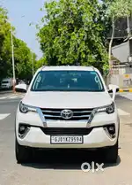 Toyota Fortuner 4X2 AT 2.8 Diesel, 2020, Diesel