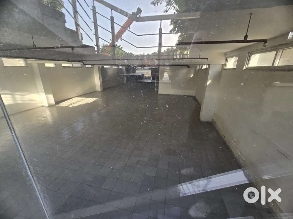 Space available for lease for company Hospital individual