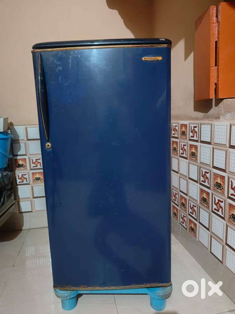 Kelvinator 165 litre fridge 20 years old approx