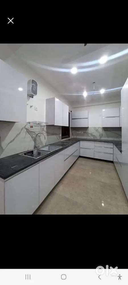 3bhk flat available in Saket metro