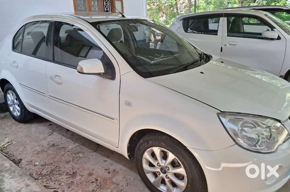 Ford Fiesta Classic Titanium 2012 October Diesel Good Condition