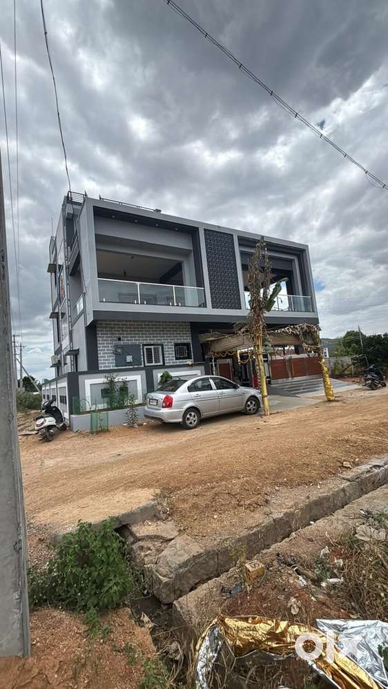 5 bhk double duplex house