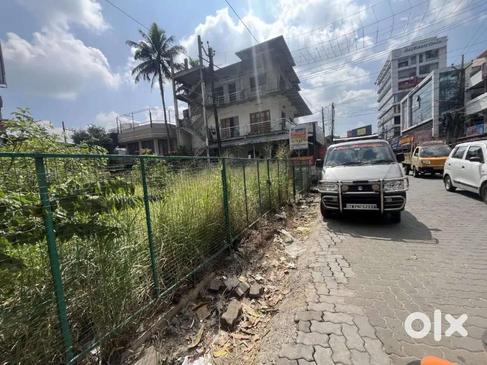 5 CENT COMMERCIAL PLOT LAND FOR SALE AT VYTTILA