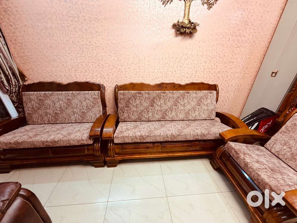 Teakwood 6 seater sofa