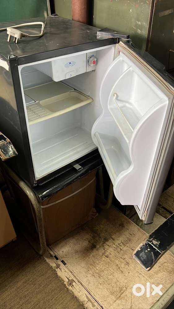 Mini fridge