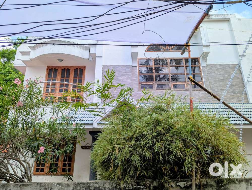 2000 Sq Ft 3BHK Close to Christ Nagar School