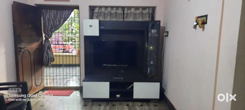 TV CABINET CUM SHOWCASE