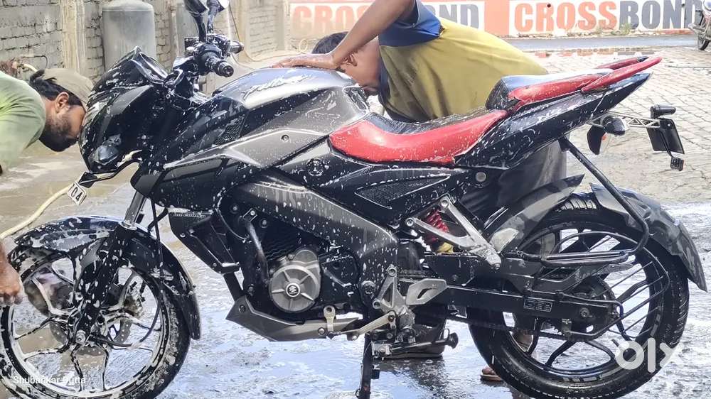 Pulsar Ns 160 At The Price Of 60000 Rupees