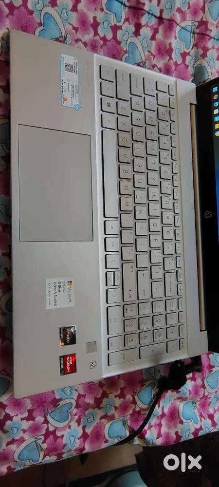 Selling Laptop