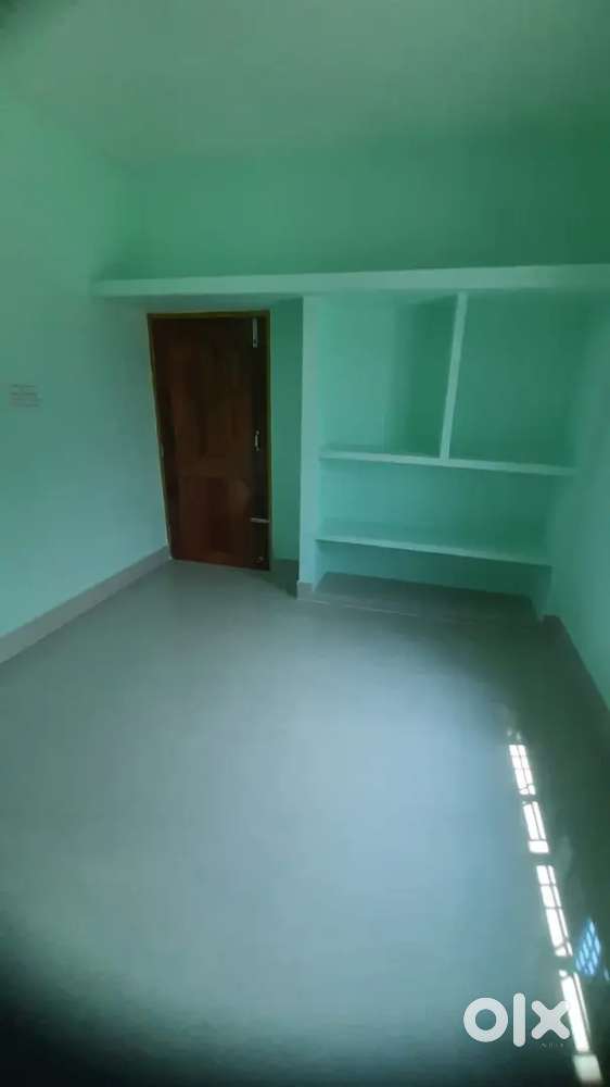 2bhk 15000 sastri nagar family bachelor allowed