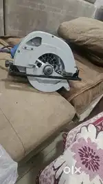 Wood cutter machine लुक्खे और time पास करने वाले लीचड़ दूर rhe