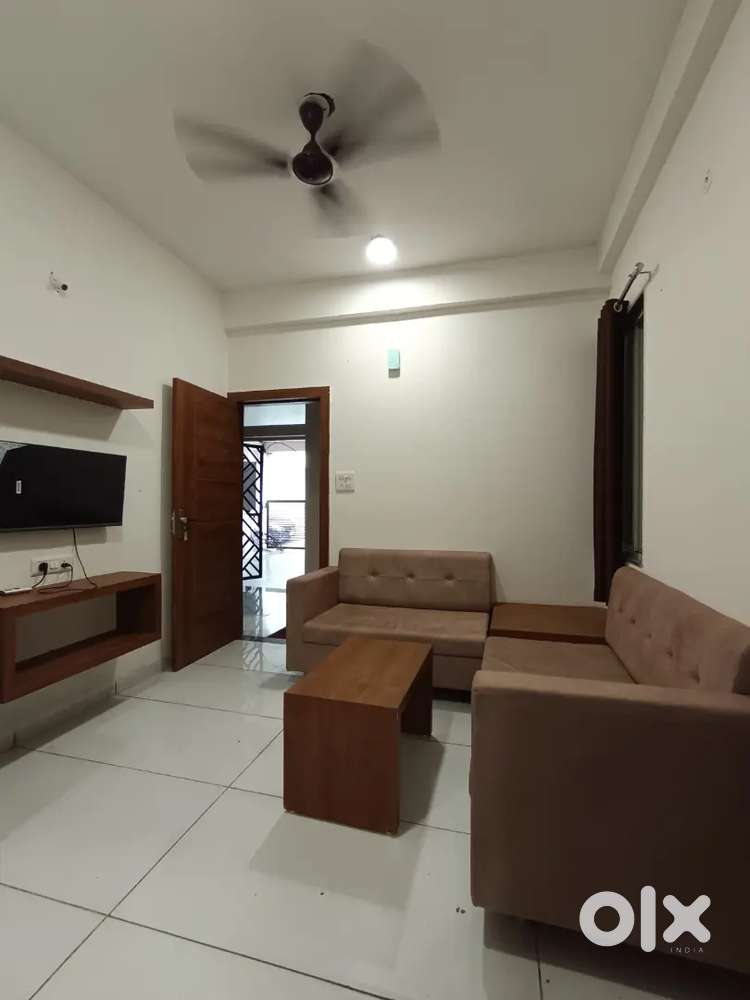 Fully Furnished 1Bhk Zero Brokarege!! Sch78 Near Vijay Nagar