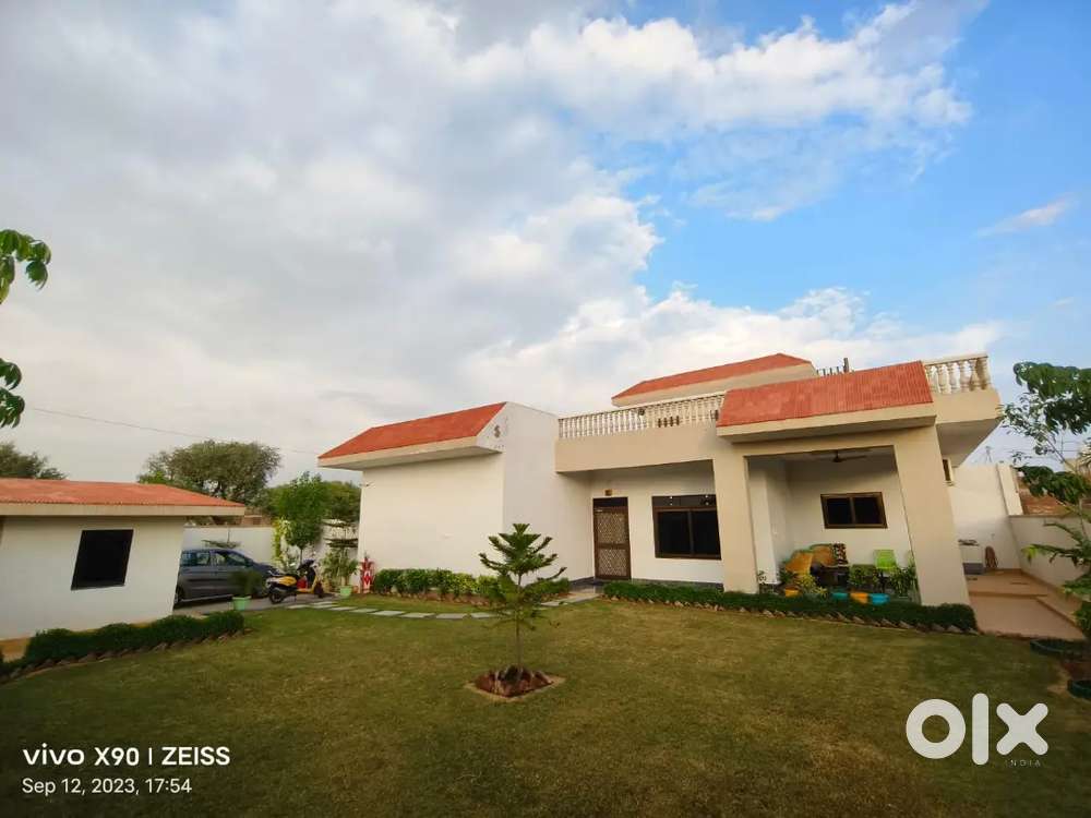 Farmhouse for sell on 200ft.main road