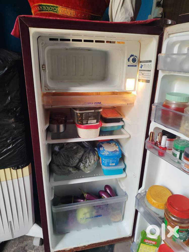 Fridge 180. Ltr good condition