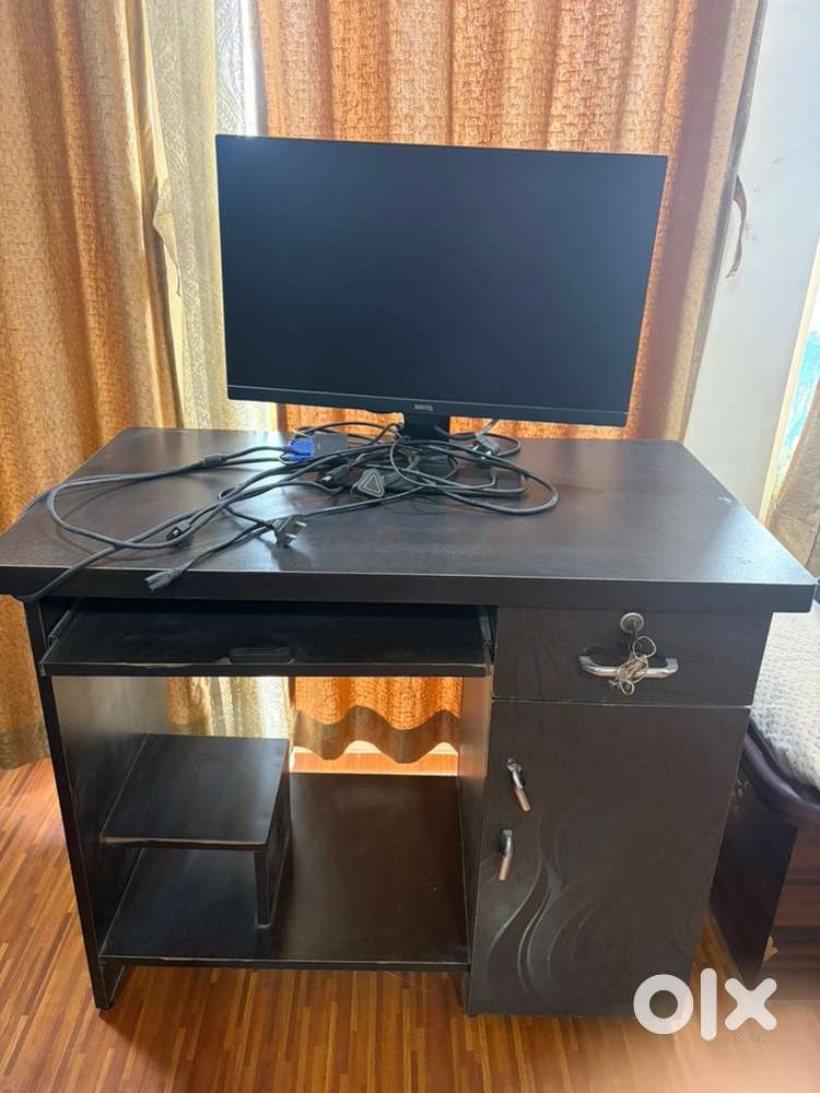 Computer table,Monitor and chair
