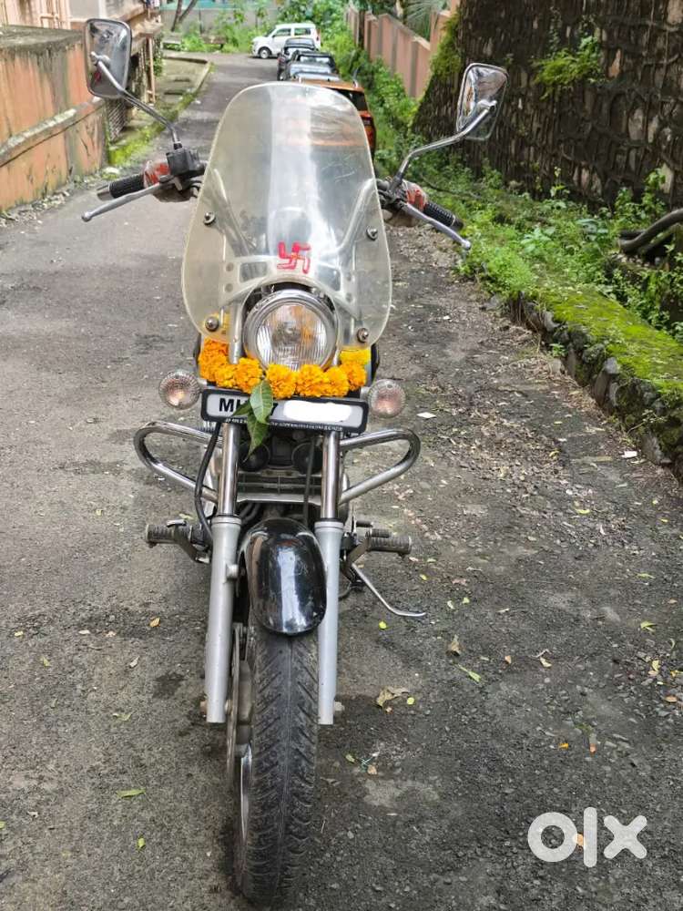 Bajaj Avenger 220