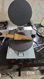 Waffle cone maker and Waffle maker