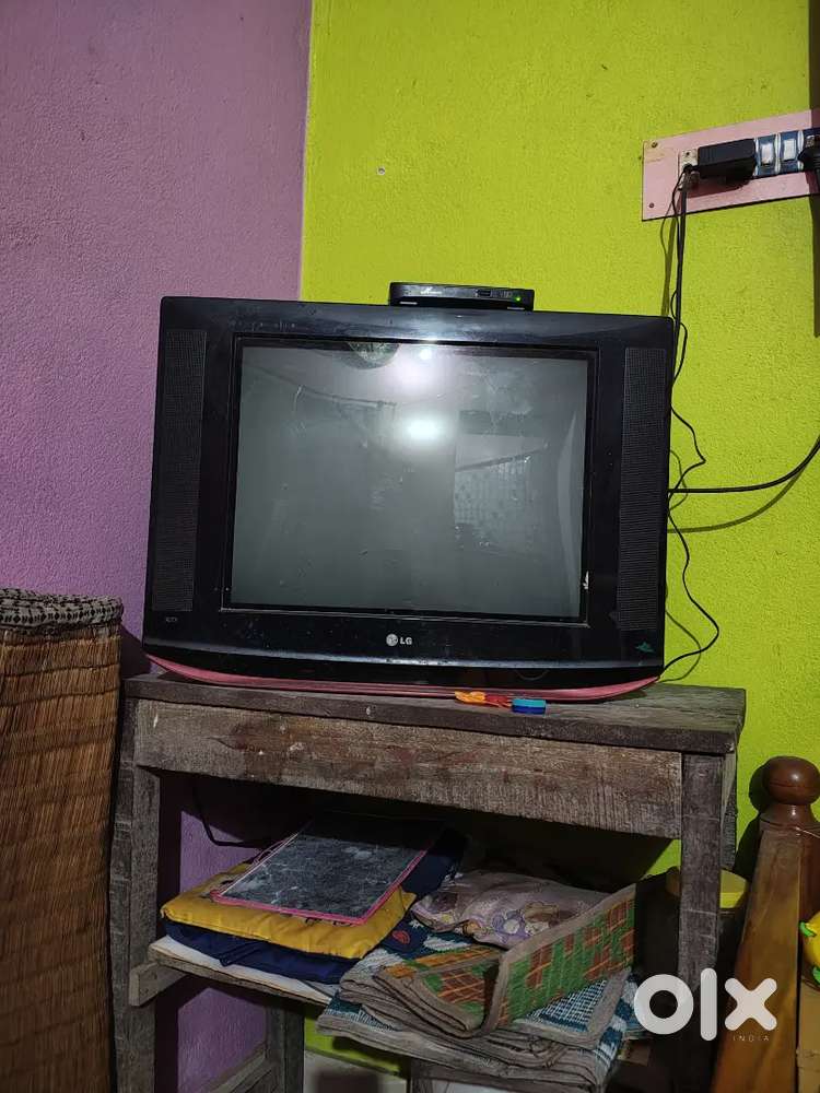 LG flat TV