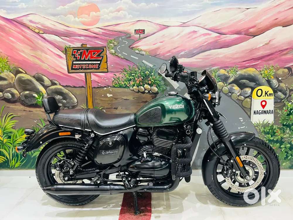 YEZDI ROADSTER DUAL DISC DUAL ABS GREEN COLOUR MODEL 2022