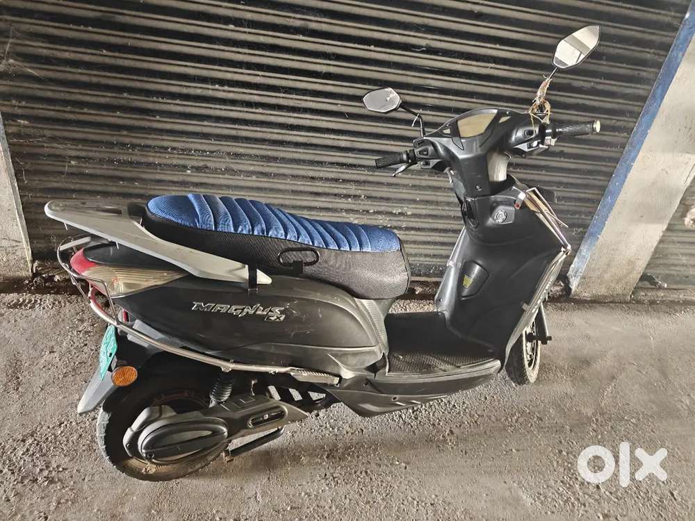 Empire electrical scooty
