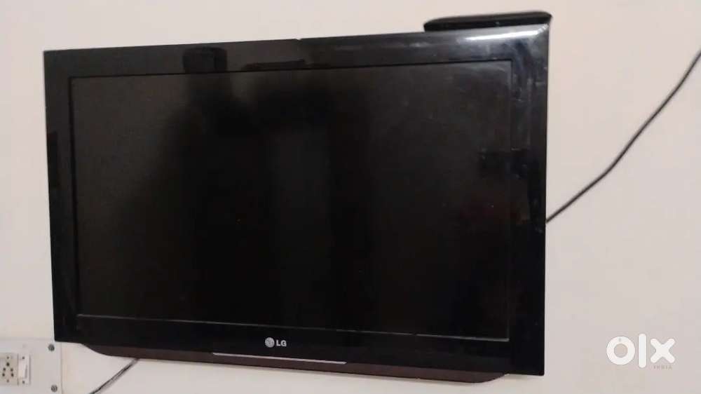 LG LED TV With Airtel setup box and remote