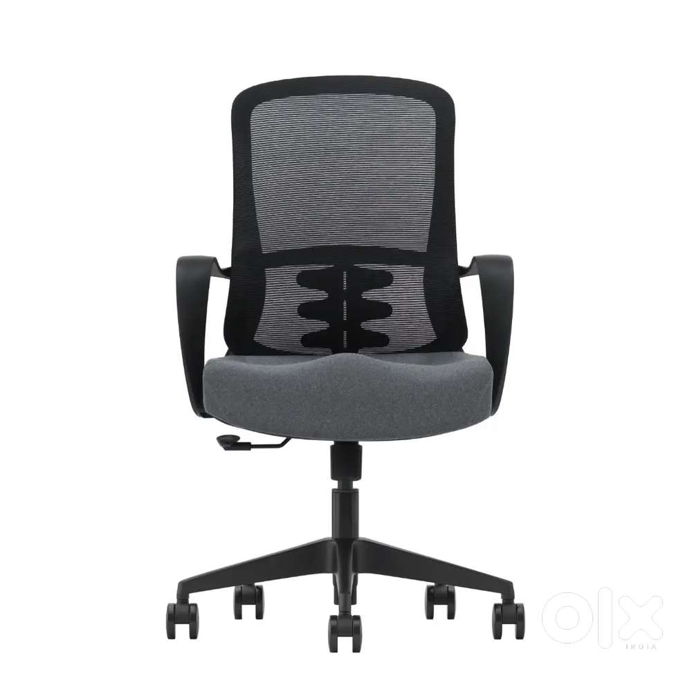 Computer and machine operator