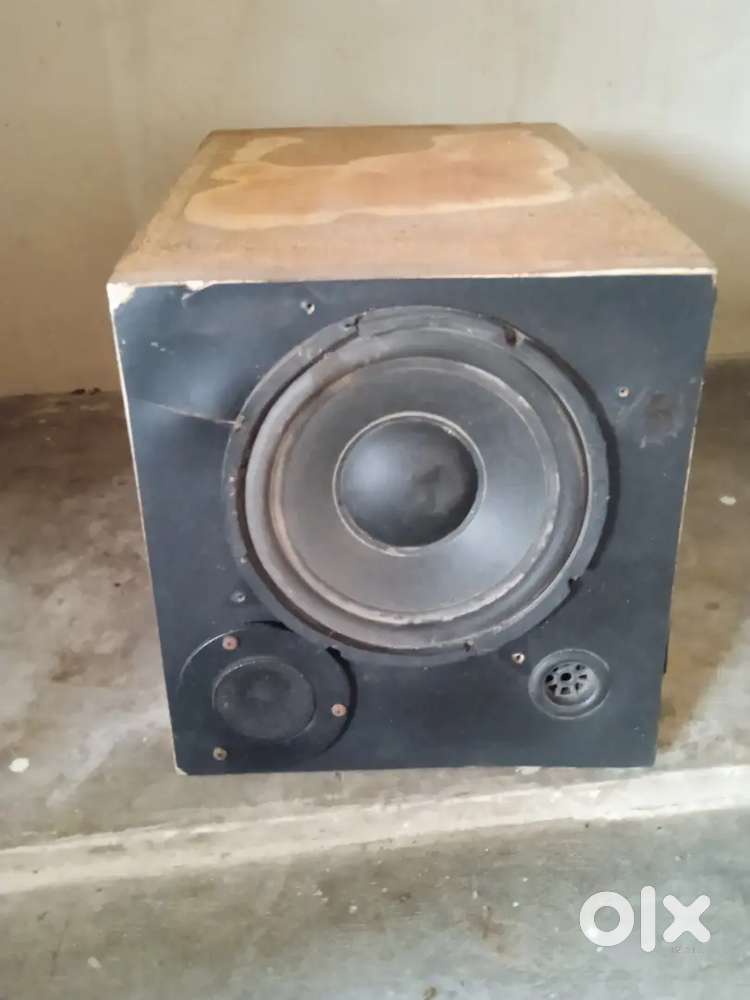 Audio speaker box