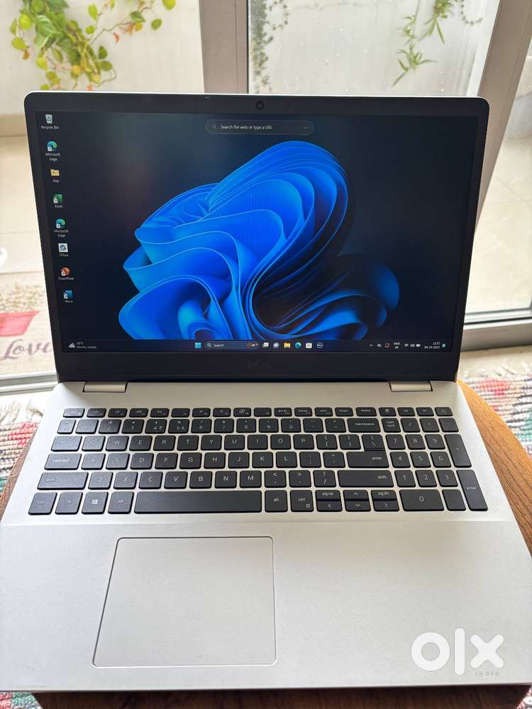 Dell Vostro 3500 15 - i3 11th gen - 1TB + 256GB SSD