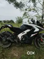 Rs 200 bs 6 dual abs