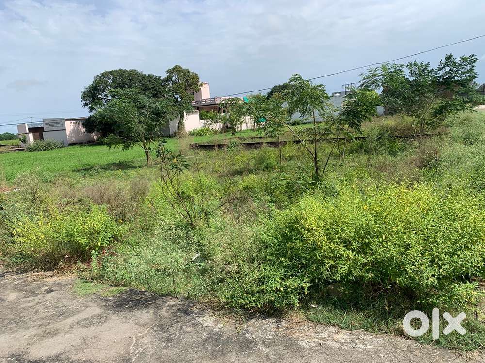 Plot for sale 6.5 marle corner plot aw sadak 25 foot aw
