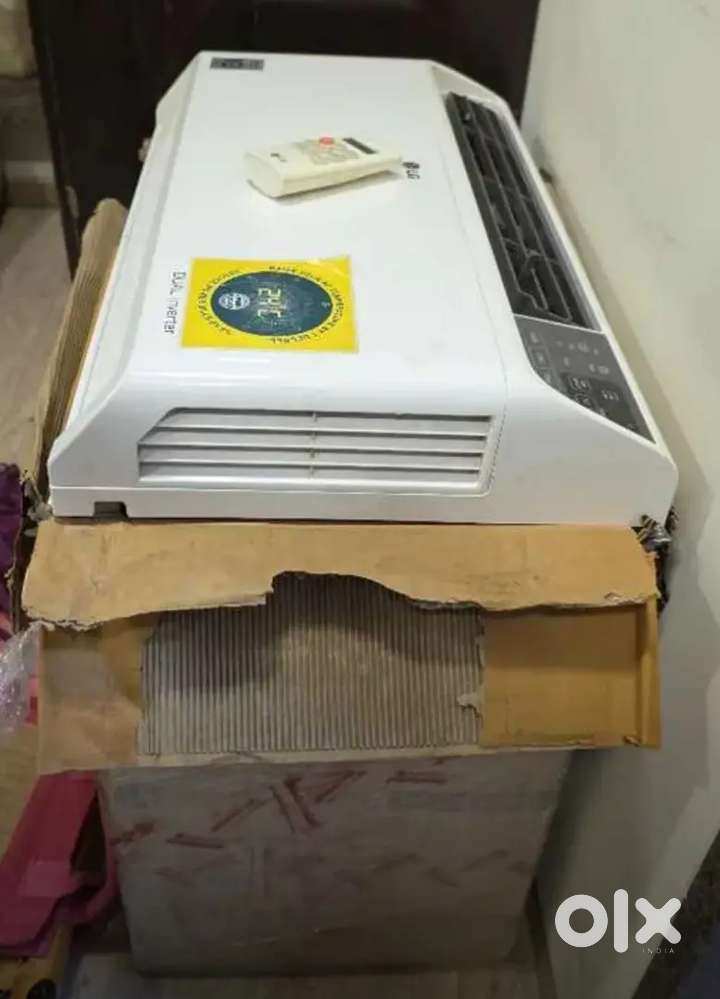 LG dual inverter window AC just 3 year old