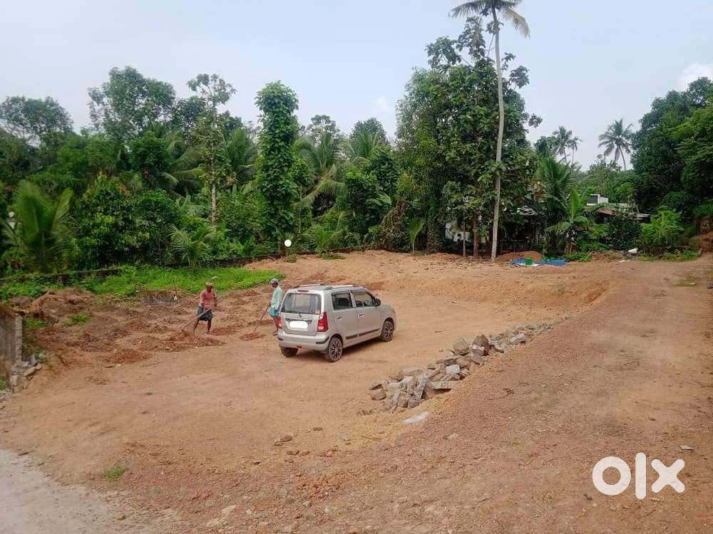 Plot For Sale @ Cheeranchira