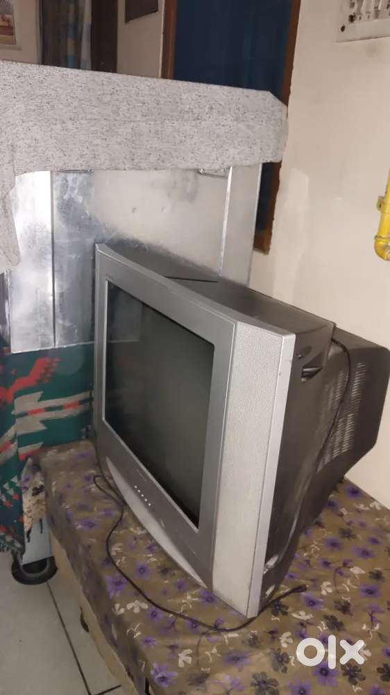 Samsung colour TV 2014 model