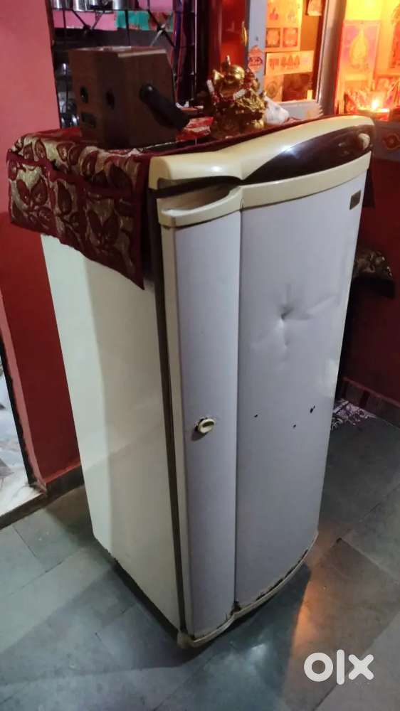 Whirpool 230 litre fridge, perfect working