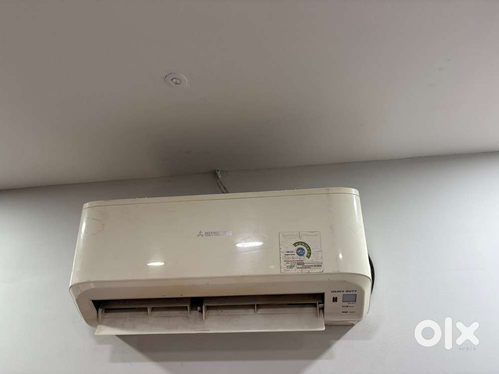 Mitsubishi 1 Ton AC