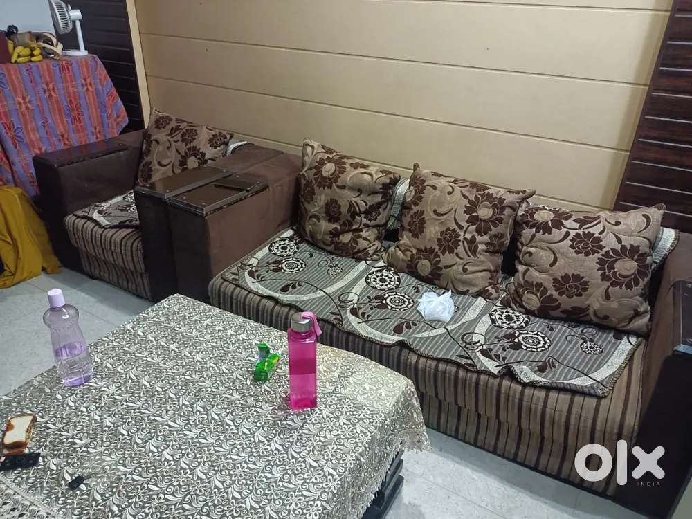 Complete sofa set with table