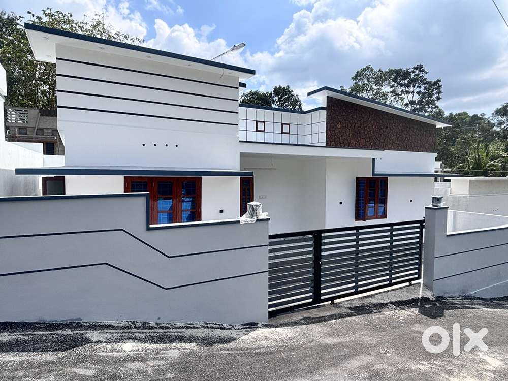 Thirumala/Manjady/Thachottukavu/4cent/3bhk/40lks(ngble)85%Loan Ready