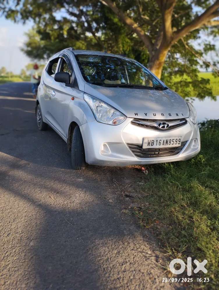 Hyundai EON 2016 Petrol 35000 Km Driven
