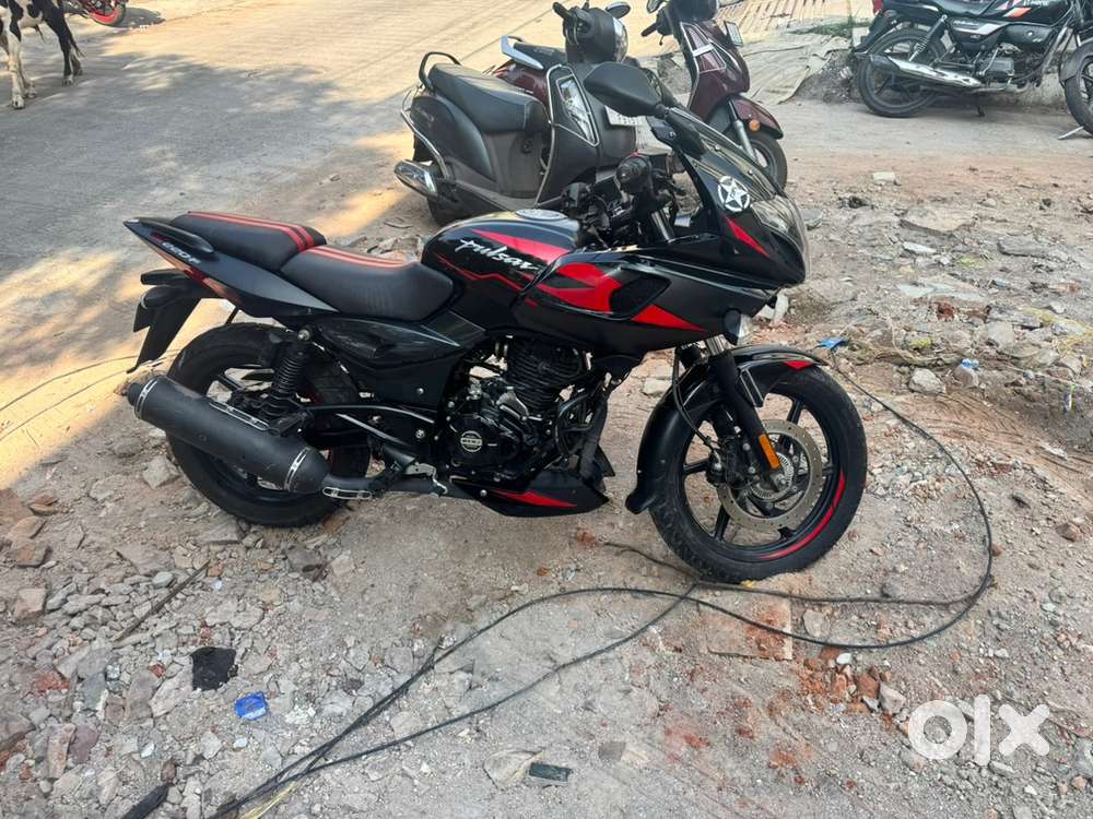 Bajaj Pulsar220  brand-new condition