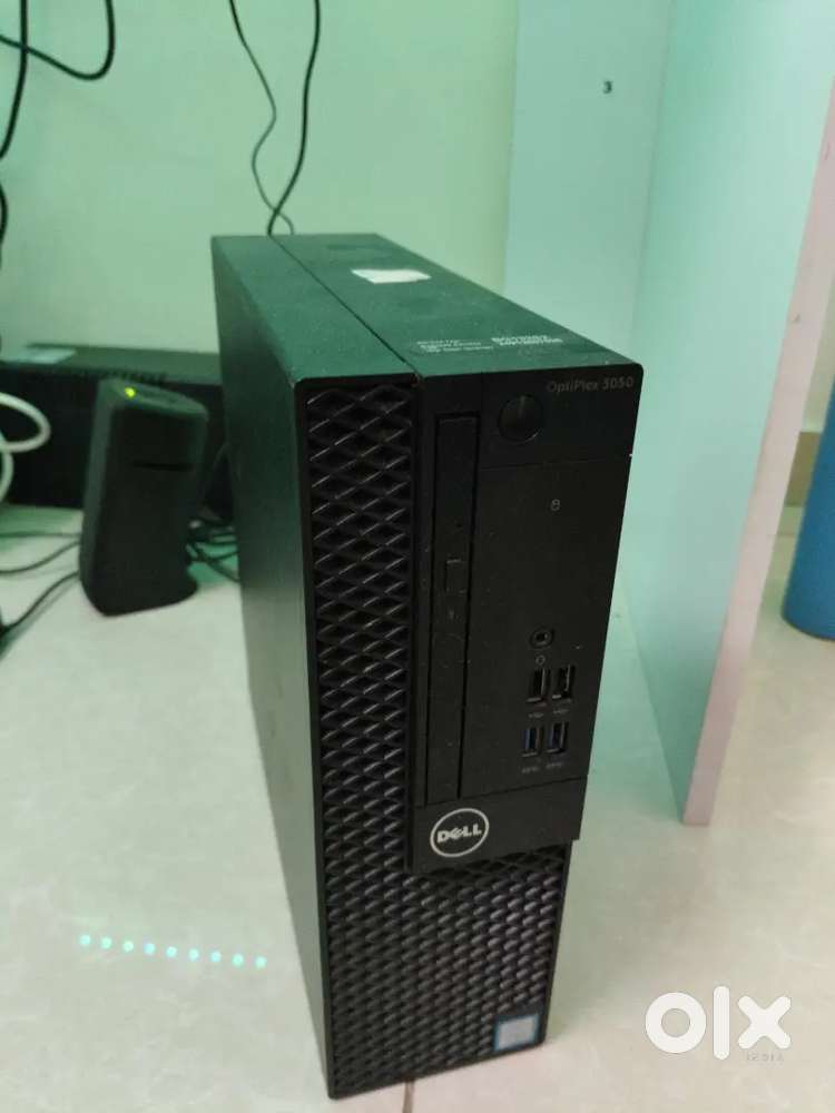 Dell Computer Full Set With Keyboard