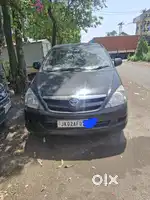 Toyota Innova 2007 Diesel 180000 Km Driven