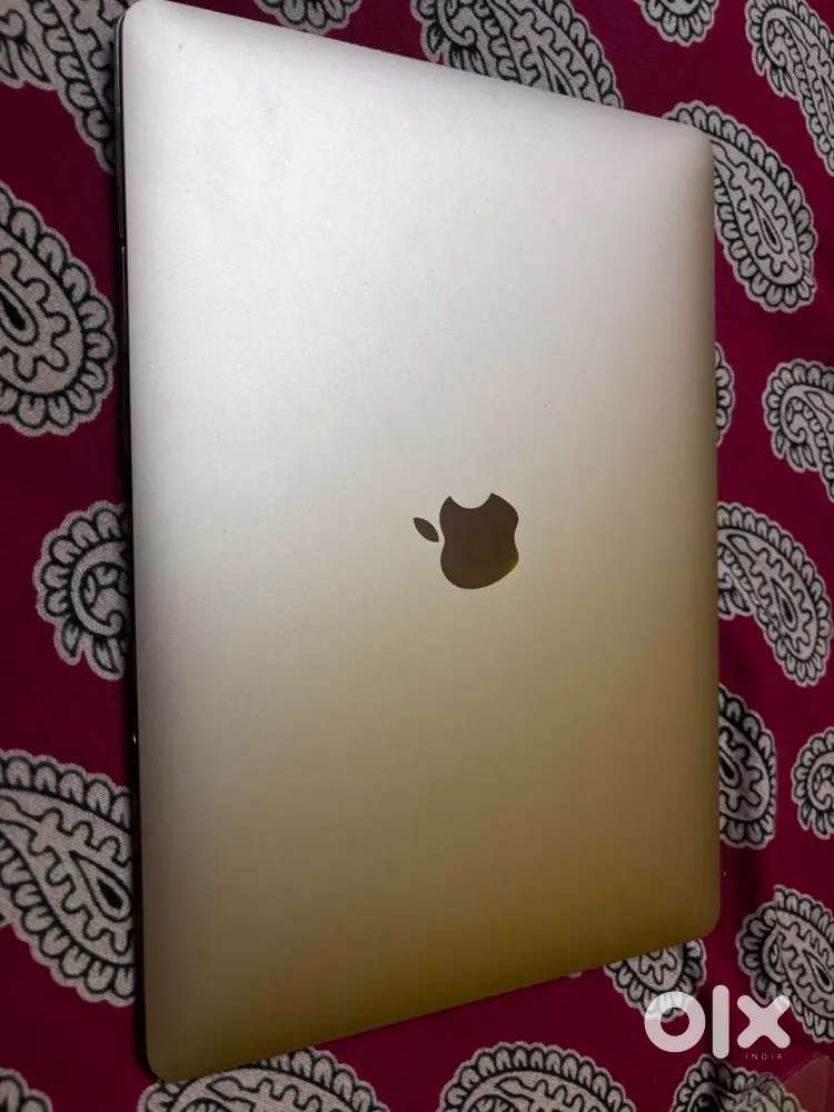 macbook m1 256gb   8gb ram  rose gold