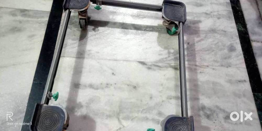 Washing machine stand