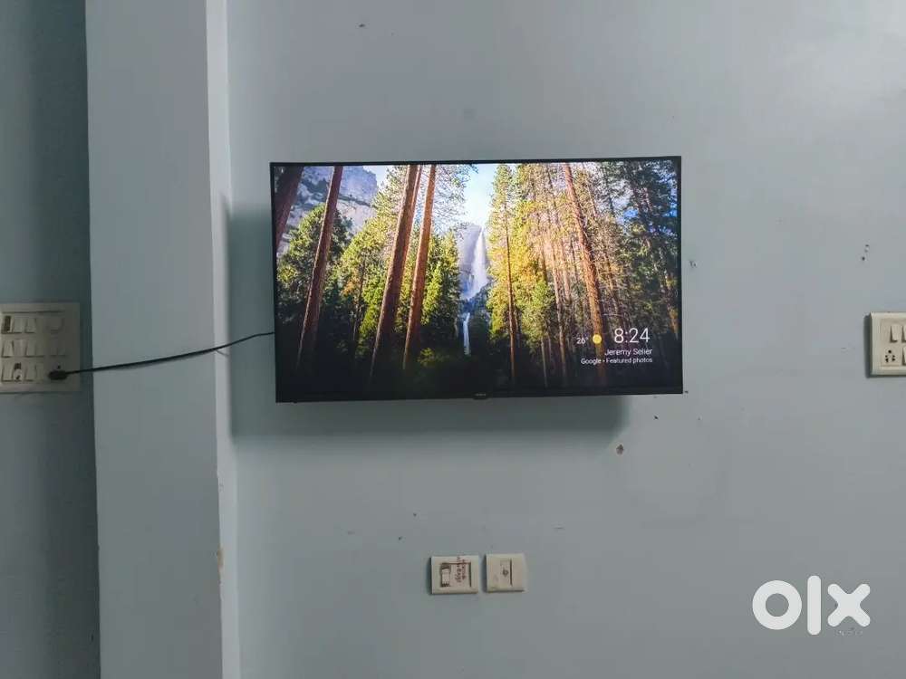 108 CM 43 Inch Smart TV with excellent condition