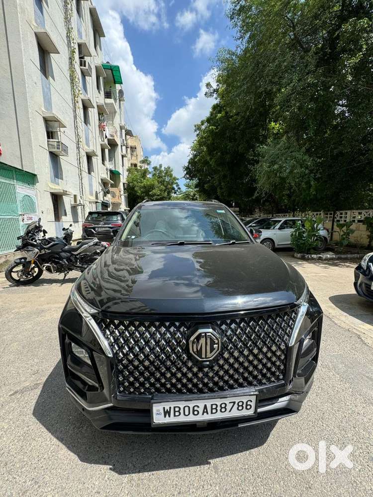 MG Hector Plus Sharp pro Blackstorm 1.5 Turbo Petrol CVT 7 STR, 2024..