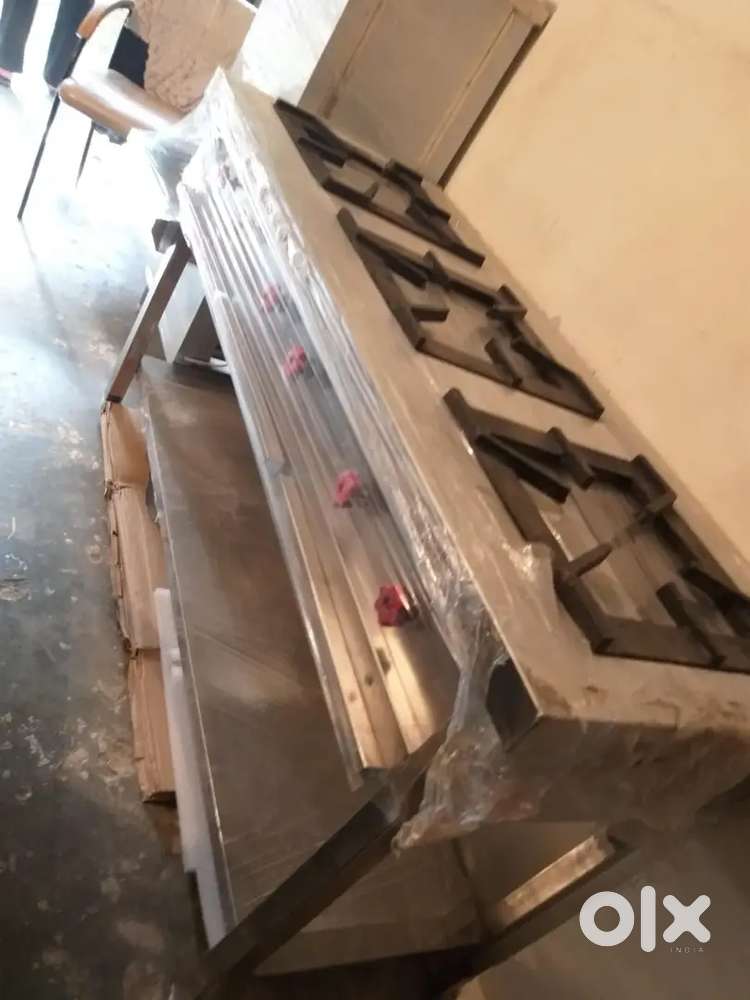 1 MONTH OLD UNUSED COMMERCIAL 3 RANGE BURNER