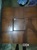 Centre table In very good condition and tvs streaks (2010)